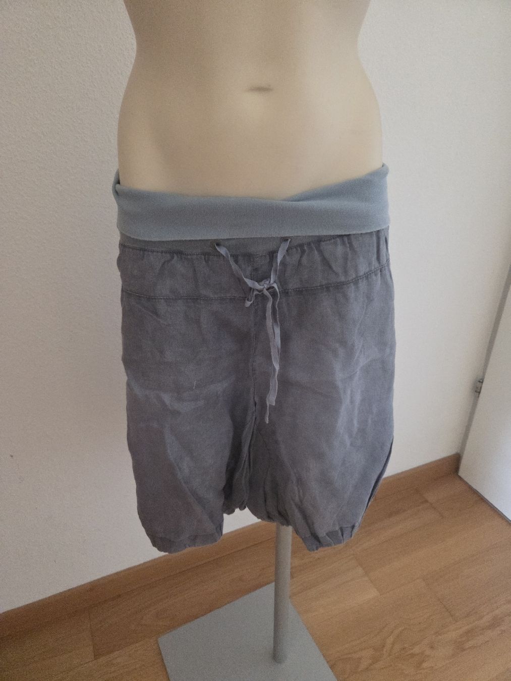 Nile Pantaloni: Nile Sarouel – Usato da Luzern venduto da asmele2
