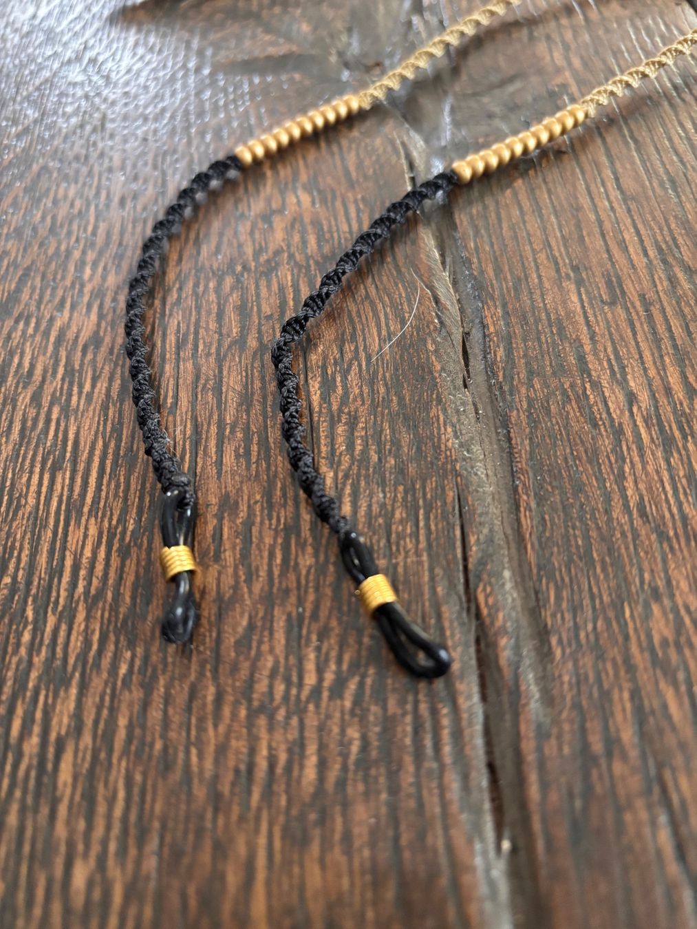 Catenine: Brillenkette Makramee Handmade – Nuovo (secondo la descrizione) da St. Niklaus VS venduto da loumonrohandmade 3