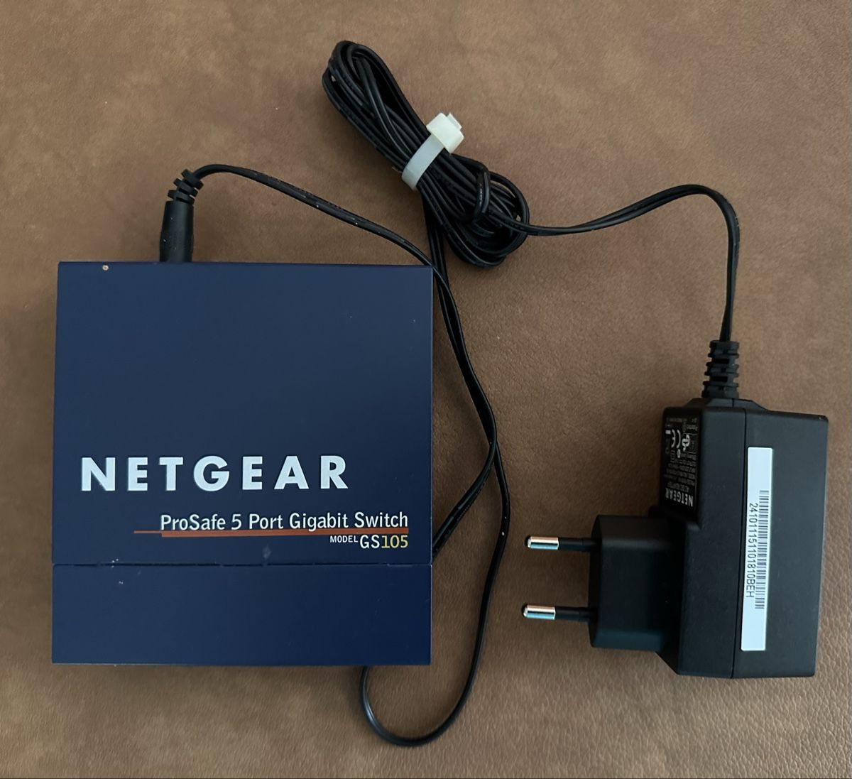 Netgear Hub & Switch: Netgear ProSafe Port Gigabit Switch GS105 – Usato da Schlieren venduto da Moma0