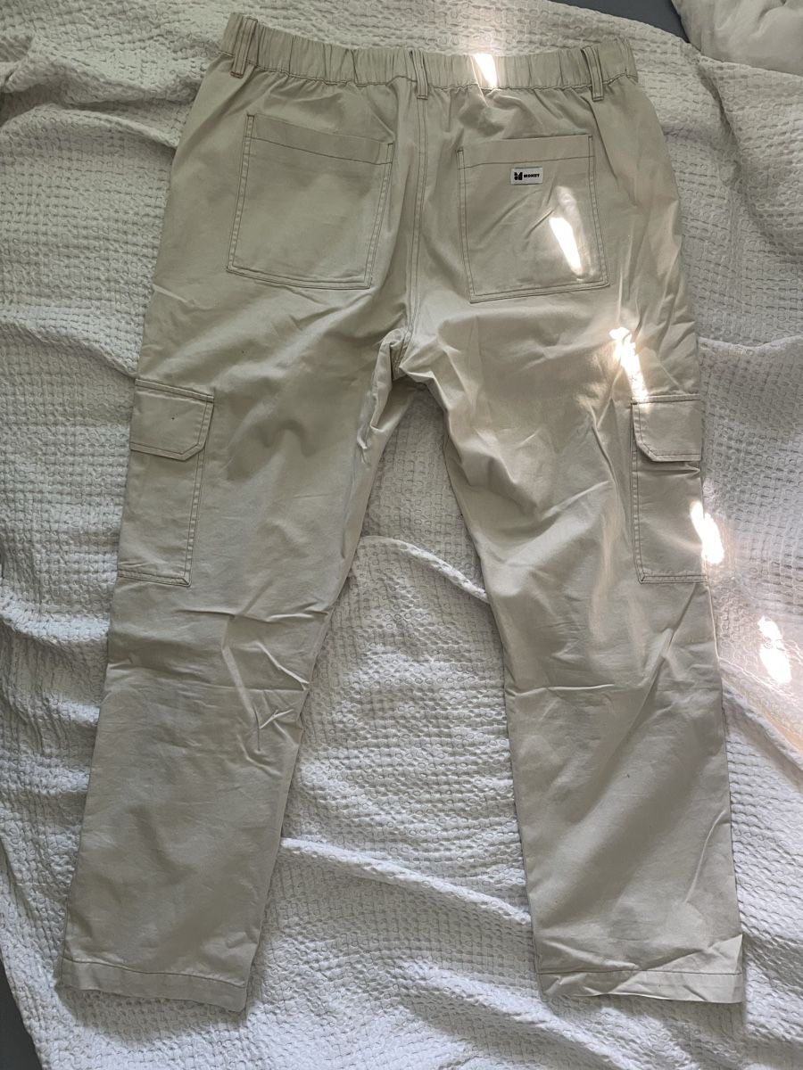 Pantaloni: Weisse Cargohose – Usato da Winterthur venduto da Bakazil 2