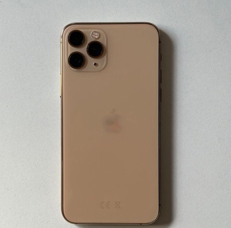Apple Handys / Smartphones: iPhone 11 Pro 64GB Excellent Condition 92% battery – Gebraucht aus Luzern von Waince786 1