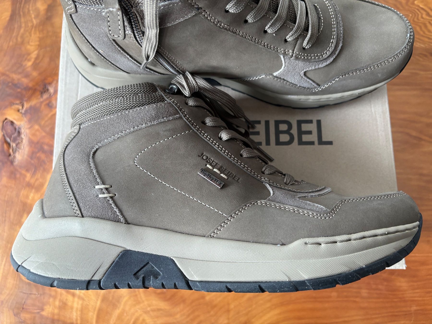 Scarpe da uomo: Josef Seibel leichte Herren Wanderschuhe Gr 42 – Nuovo (secondo la descrizione) da Uerkheim venduto da ruthb2112 1