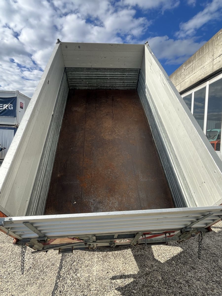 Camions-bennes: Kipper – D'occasion à oberwil-lieli par dolomit01 9