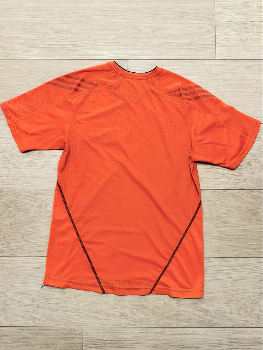 Adidas T-shirt: Adidas Tshirt gr M – Usato da Bünzen venduto da Magdalena.K 2