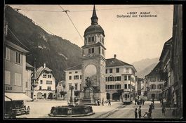Altdorf, Dorfplatz mit Telldenkmal und S