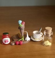 Glace mit Zubehör fürs Puppenhaus/Puppenstube 