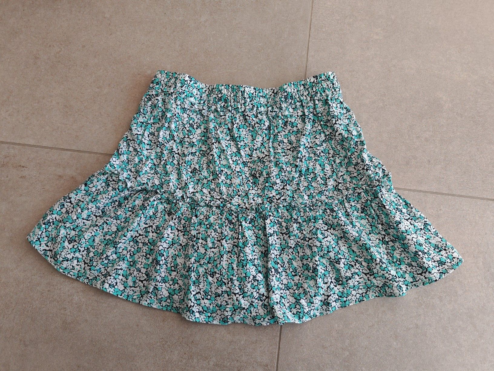 Zara Röcke: Mini-jupe + short fleurie légère, taille S – Gebraucht aus Longirod von ali_nsd5 1