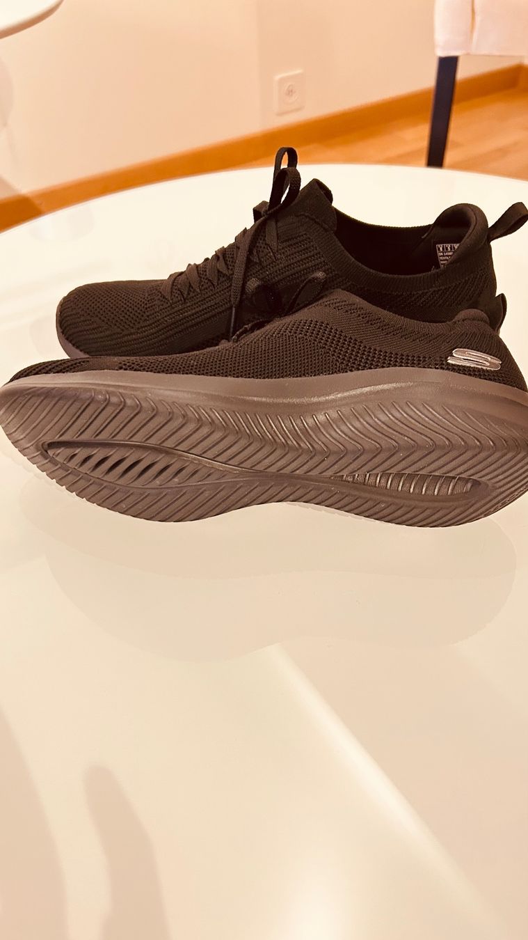 Skechers Scarpe da donna: Schuhe Skechers schwarz 38 – Nuovo (secondo la descrizione) da Zollikon venduto da D64 2