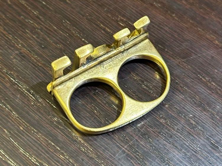 Ringe: Hell 2 fingers Brass Ring – Gebraucht aus Zürich von RatsTreasure 7