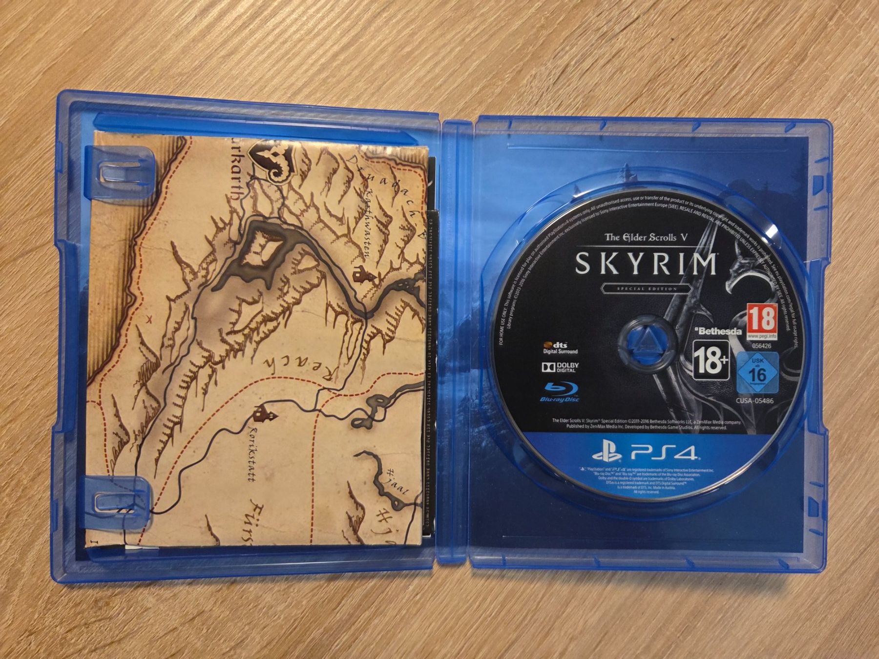 Spiele: The Elder Scrolls V Skyrim Special Edition PS4 – Gebraucht aus Oftringen von Black_Nymeria 2