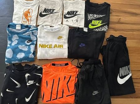 Nike Kleider Paket Grösse M-L (146-158)