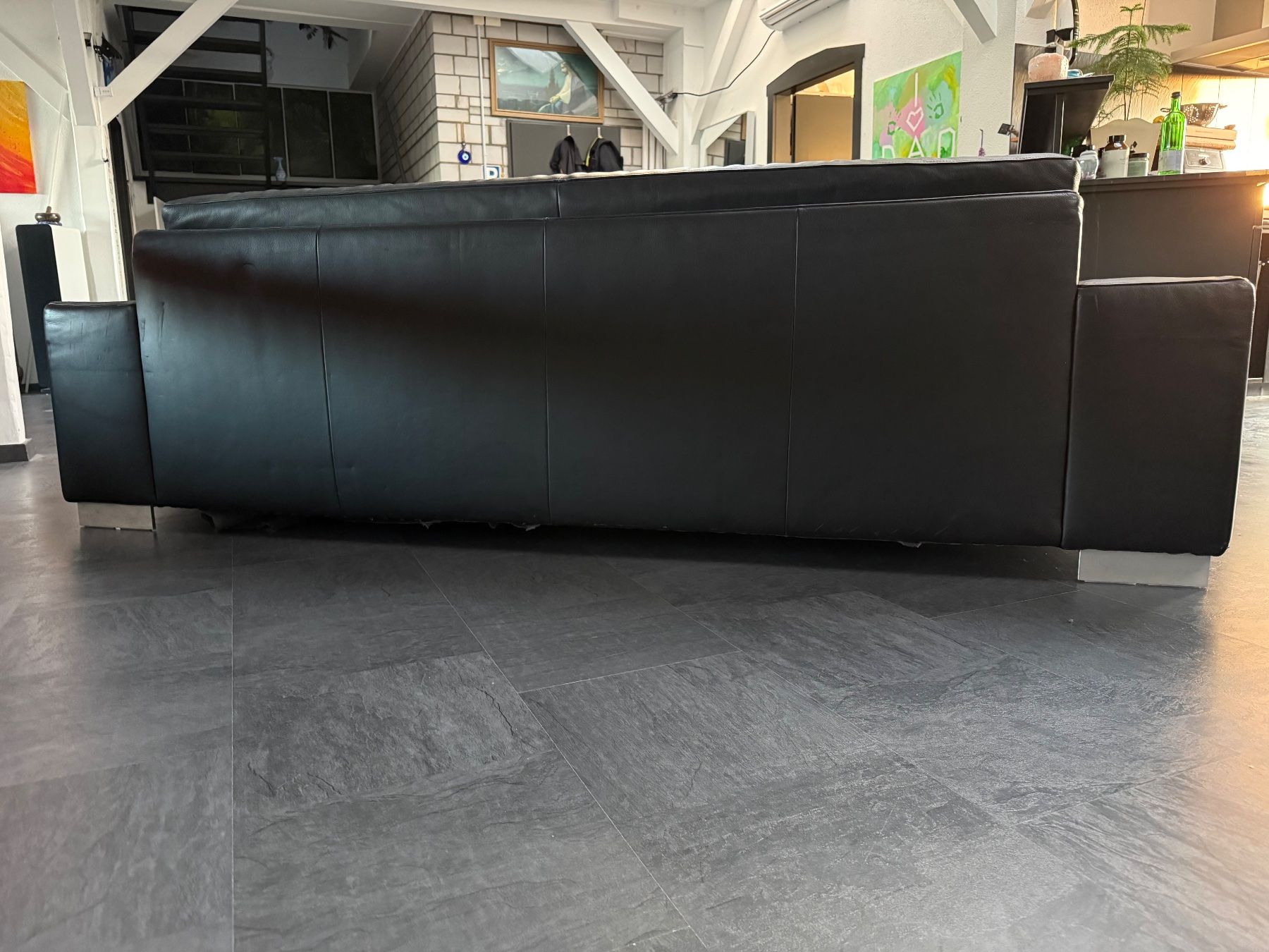 Divani: Minimalistisches Designer Sofa aus schwarzem Echtleder – Usato da Müllheim Dorf venduto da Raphael88swiss 7