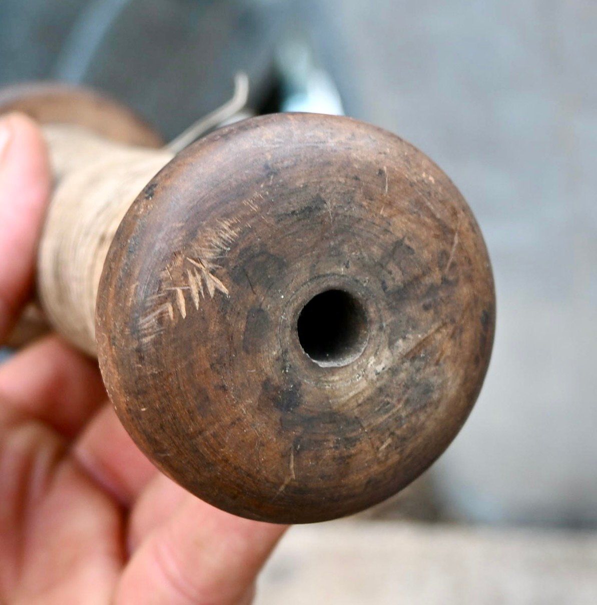 Articles en bois: antike Industrie Holzspule mit Garn Länge 17cm – D'occasion à Pfaffhausen par mono_rec 5