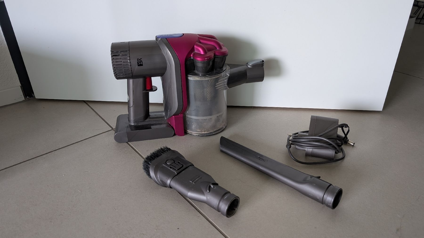 Dyson Aspirapolveri & Accessori: Dyson Staubsauger – Usato da Winterthur venduto da robin1314 2