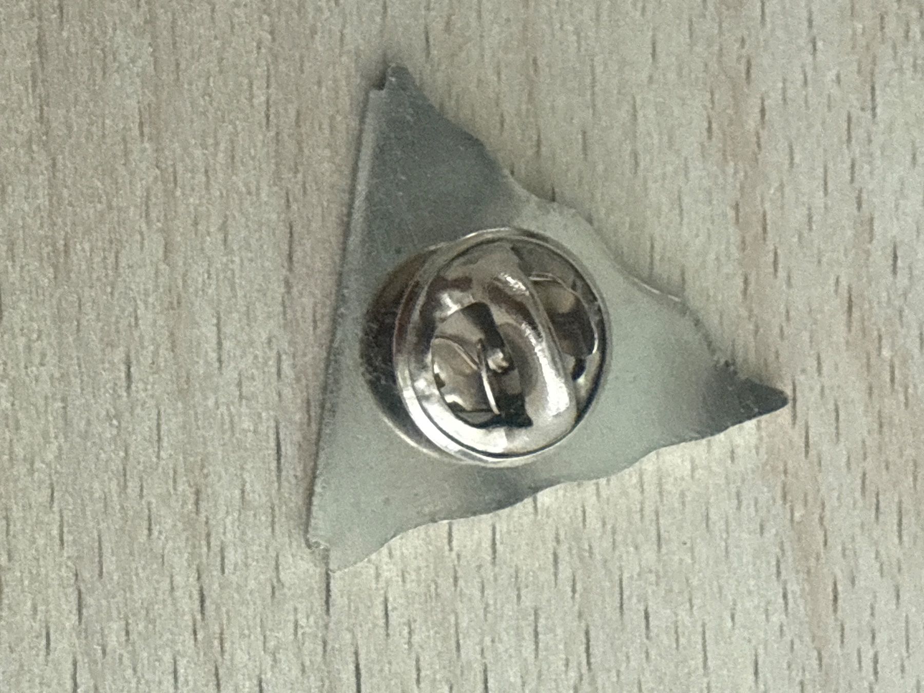 Plaketten & Abzeichen: Pin Jugi Glattbrugg – Gebraucht aus Glattbrugg von Schweigmatt 1
