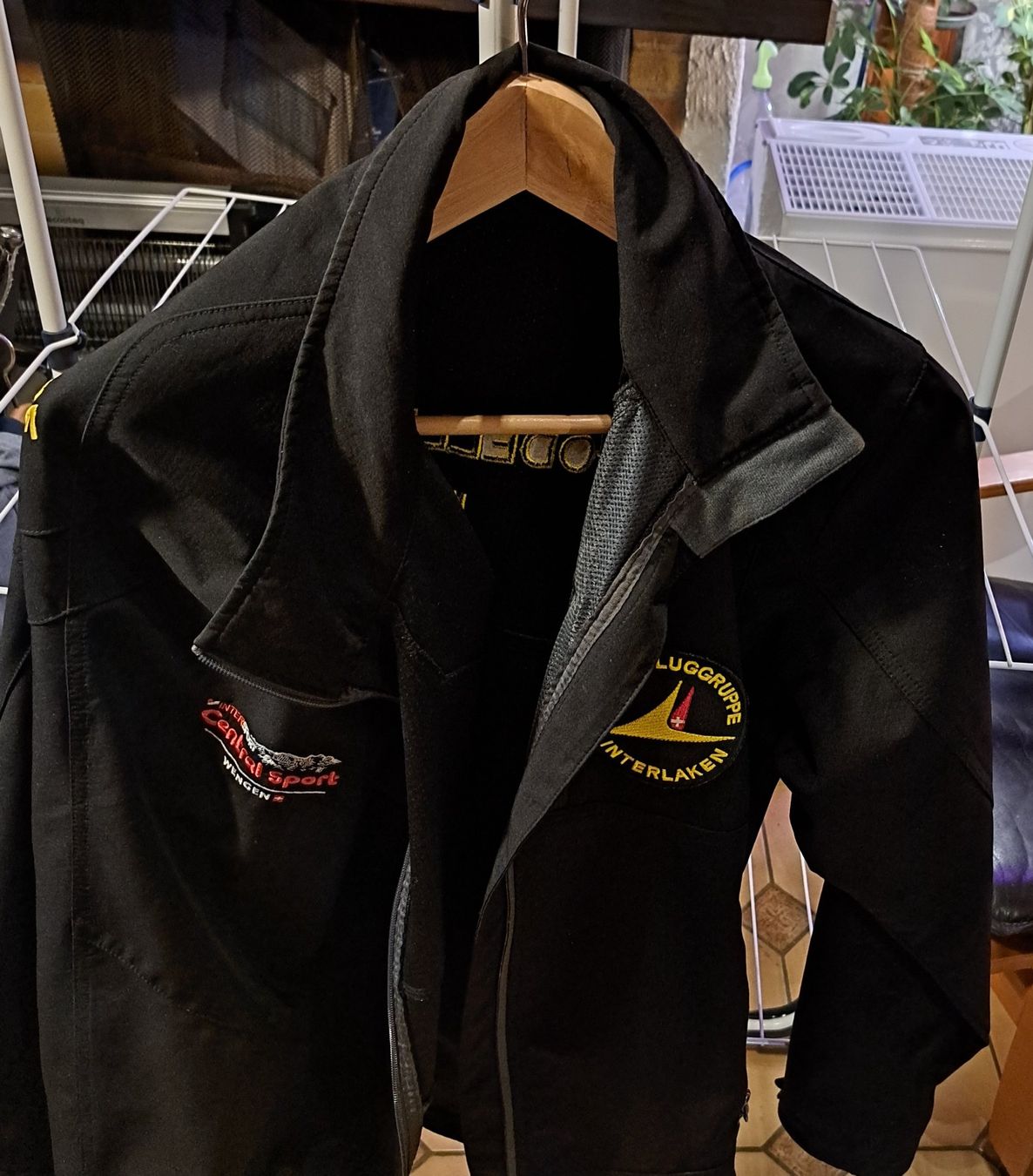 Giacche: Softschelljacke - Modellfluggrupe Interlaken - 1x Getragen – Nuovo (secondo la descrizione) da Alpnach Dorf venduto da bigi1313