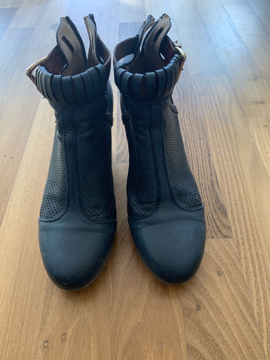 Scarpe da donna: Damenstiefeletten Grösse 39 – Usato da Ostermundigen venduto da des_t9vv