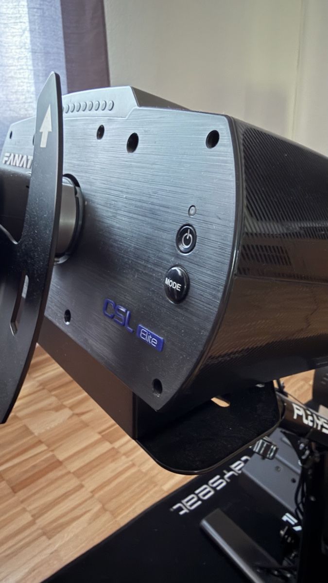 Fanatec Console: Sim rig Fanatec – Usato da Winterthur venduto da yodadavid 4