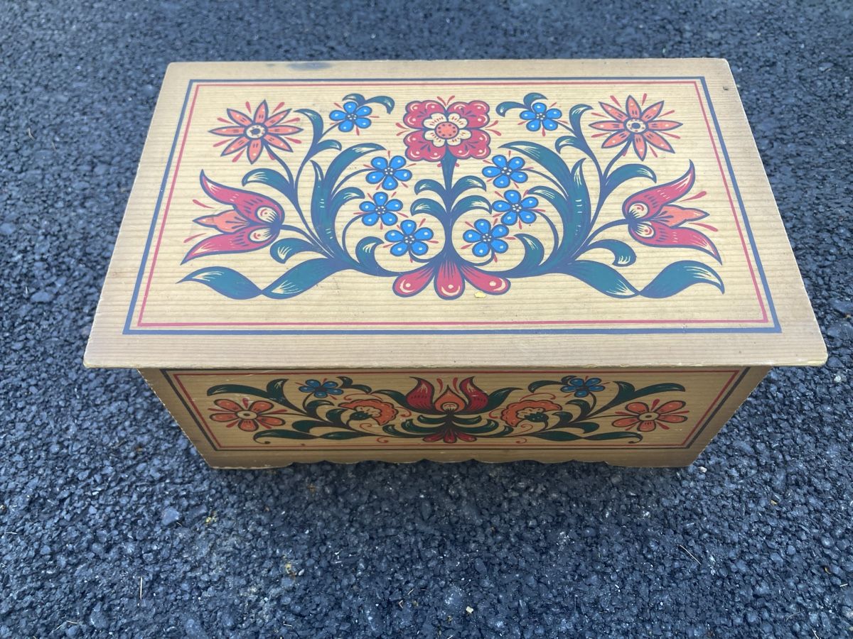 Cassapanche: Holzkassette, Truhe bemalt, Kambly – Usato da Kleinlützel venduto da Shabby579
