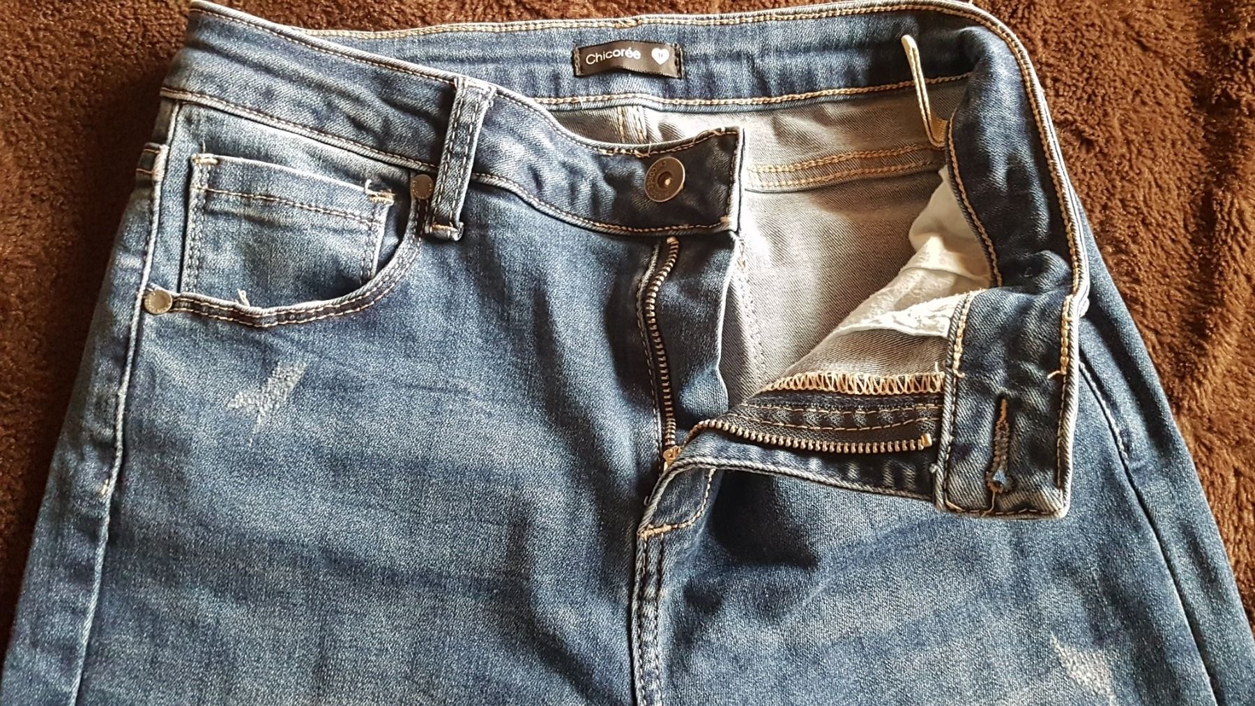 Jeans: Pantalon jeans taille 36 marque Chicorée – Usato da Villiers venduto da san_jn5w 3