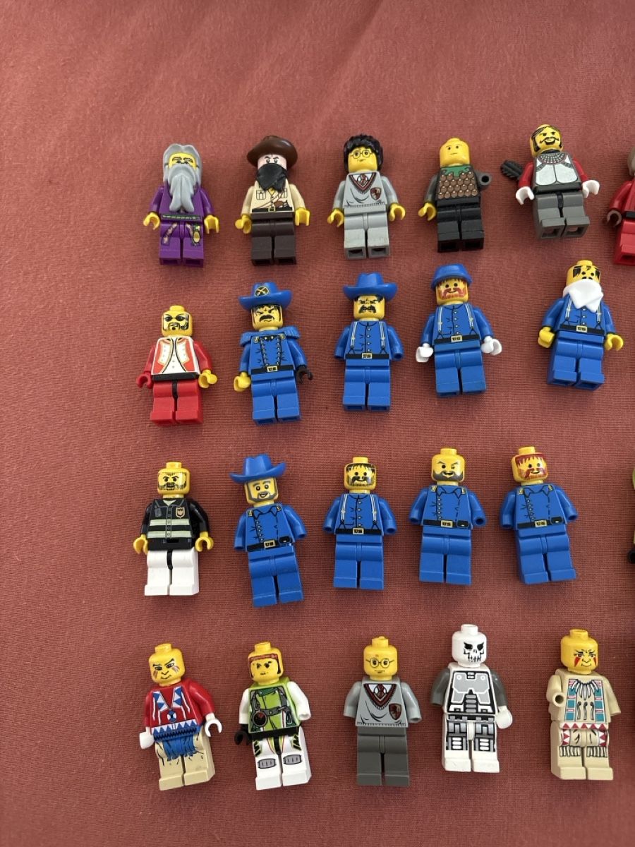 Lego Kit di costruzioni: Gemischte Sammlung aus Minifiguren – Usato da Krattigen venduto da Laur2019 1