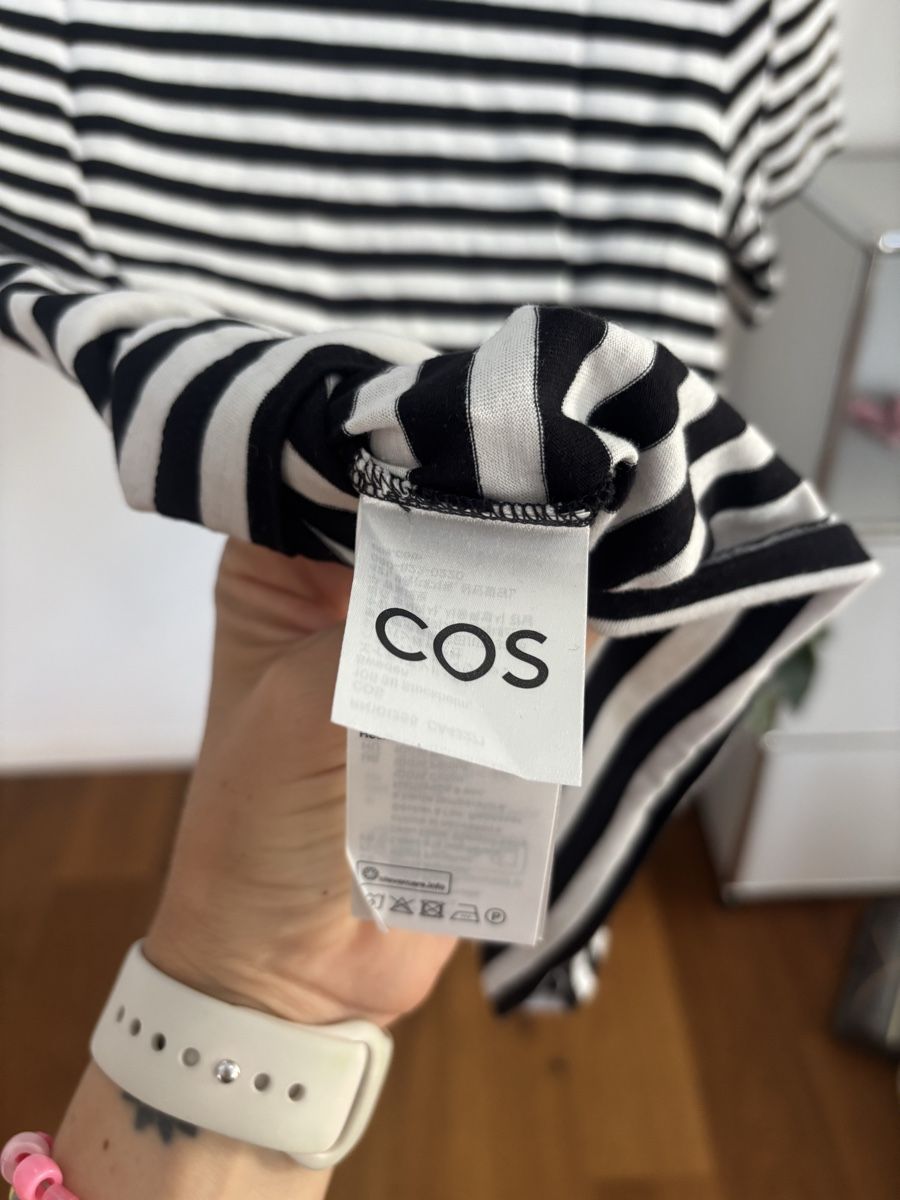 Cos T-shirt: Cos T-Shirt – Nuovo (secondo la descrizione) da Schaan venduto da Nina.Zander_1990 3