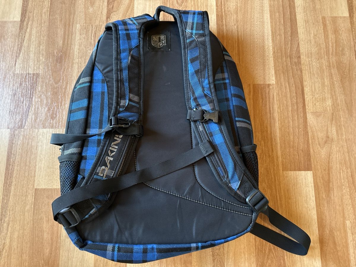 Dakine Rucksäcke: Dakine Factor Rucksack 20L, blau kariert – Gebraucht aus St. Gallen von mai_2lcj 1