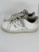 Adidas Sneaker Gr. 38 weiss mit Metallic-Details 