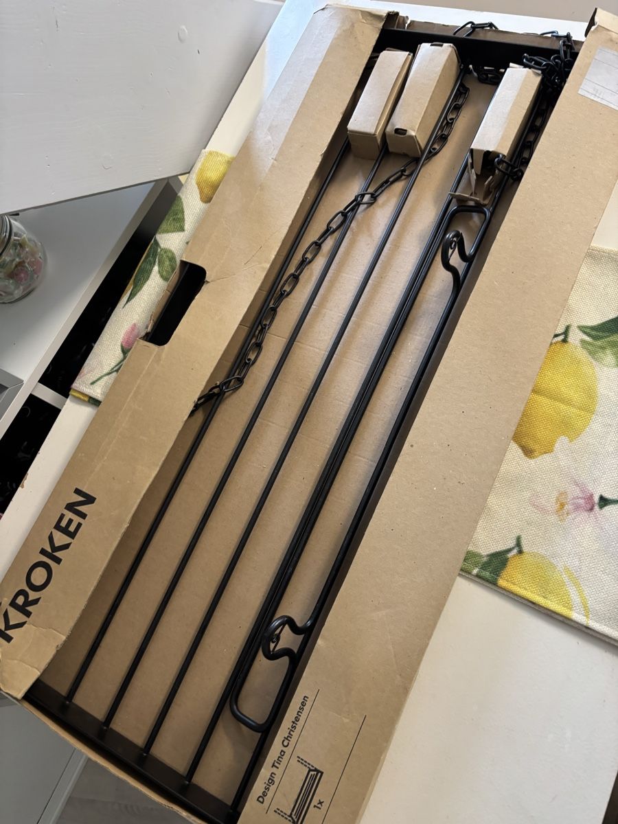 Ikea Scaffali: Kroken Pfannenhalter – Nuovo e nell'imballaggio originale da Uzwil venduto da Terry23 2