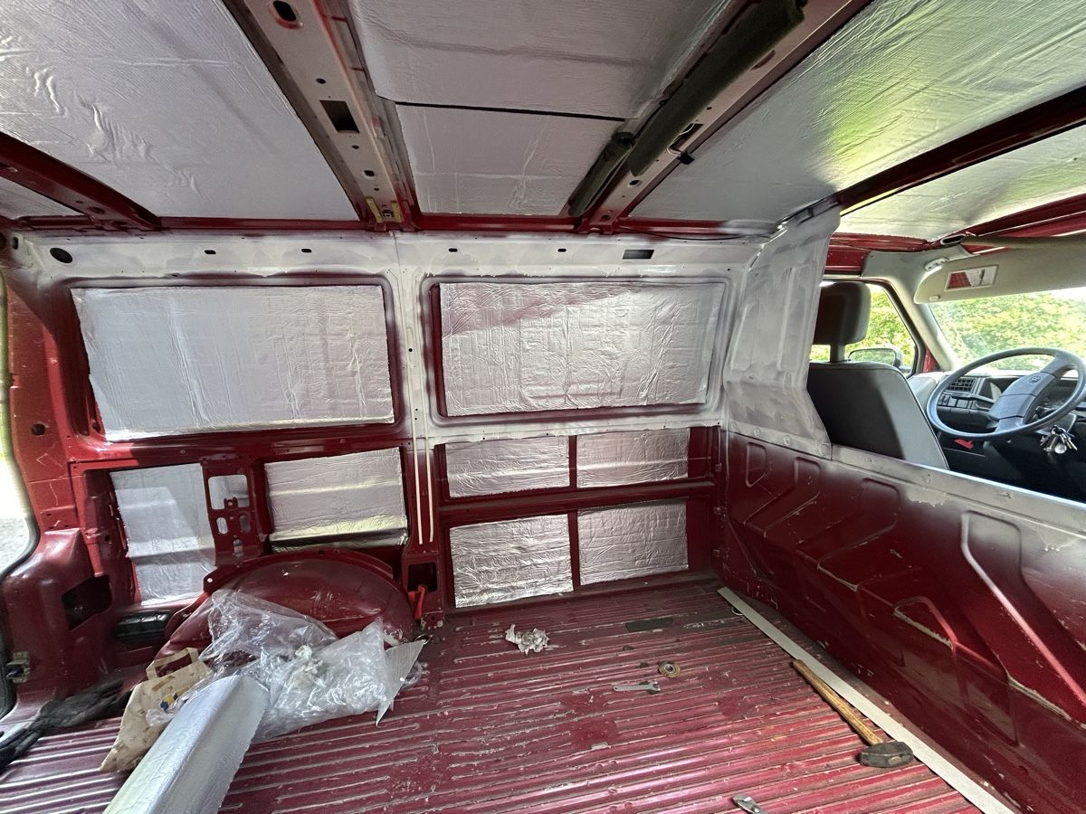 VW Camping Fahrzeuge: VW T4 Camper für Abenteuer – Gebraucht aus Oberbipp von JLO26 8