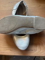 Ballerinas Amazon Essentials Silber Grösse 36.5 neuwertig