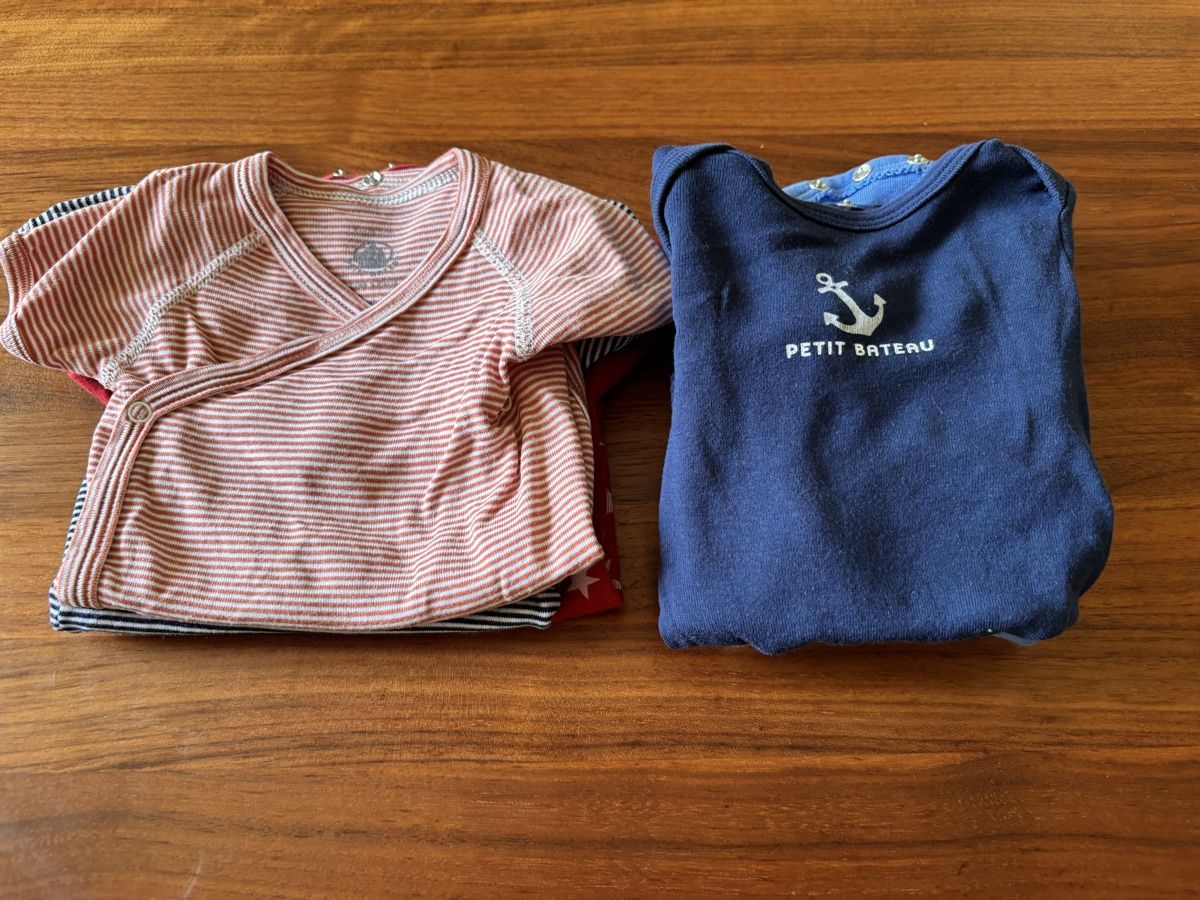 Petit Bateau Kleiderpakete & -sets: Petit Bateau Body‘s Grösse 60 – Gebraucht aus Luzern von Tobitatze 1