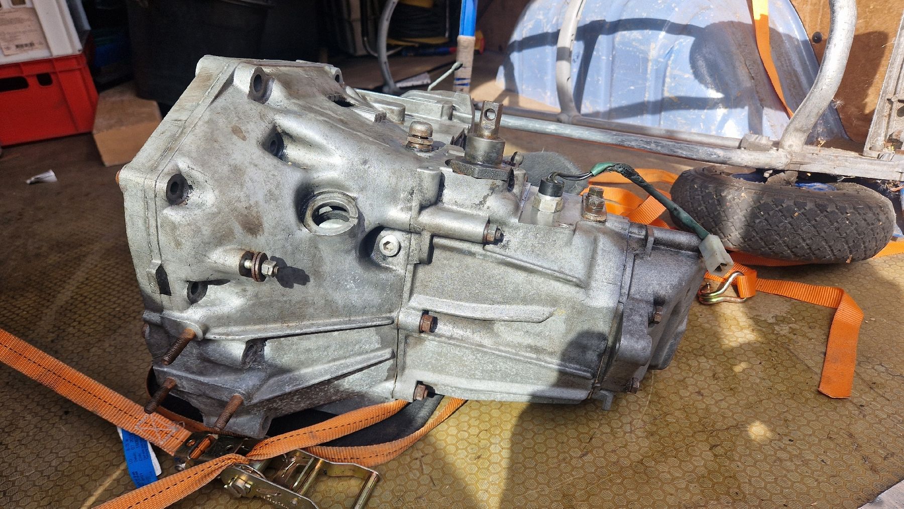 Lancia Tutti pezzi di ricambio auto: Getriebe zu Lancia Beta – Usato da Wetzikon ZH venduto da Oldieslover 1