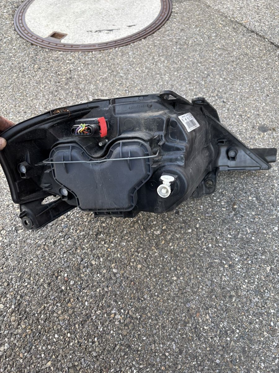 Citroën Fari: Citroën C3 jg 2007 Scheinwerfer li u re – Usato da Engelburg venduto da tdi_6bpl 4