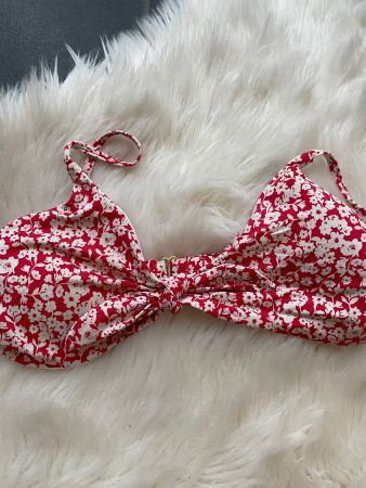 Roter Sommer Bikini mit Blumenmuster, Grösse S