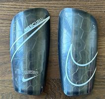Nike Mercurial Schienbeinschoner (L)
