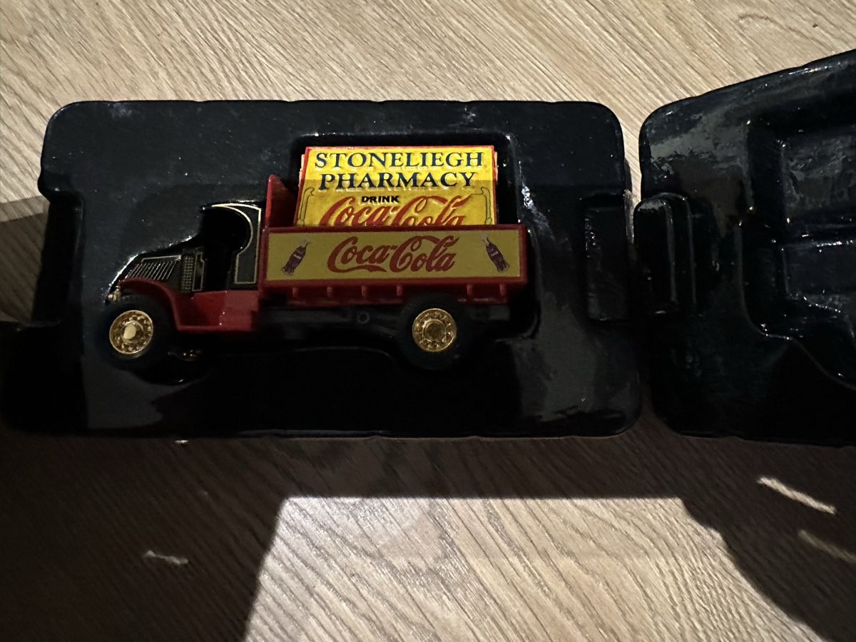 Matchbox Kit di modellismo & Modellini statici: MATCHBOX COLLECTIBLES 1/43 YPC03-M - 1920 MACK AC COCA COLA – Usato da Villars-sur-Glâne venduto da Mitodc2
