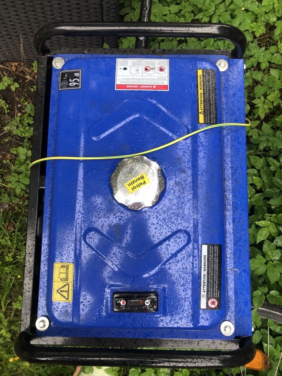 Generatori di corrente: Diesel Generators  – Usato da Thalwil venduto da SlavStore
