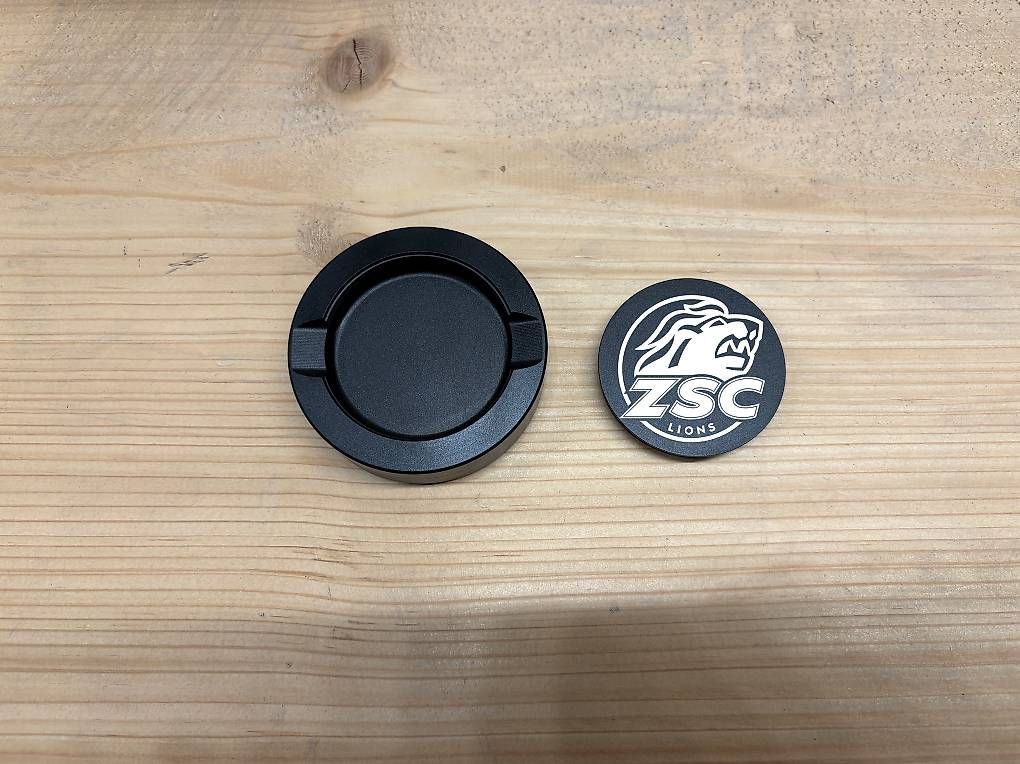 Tutte le decorazioni: Snusdose ZSC – Usato da Rickenbach ZH venduto da Pumba_500