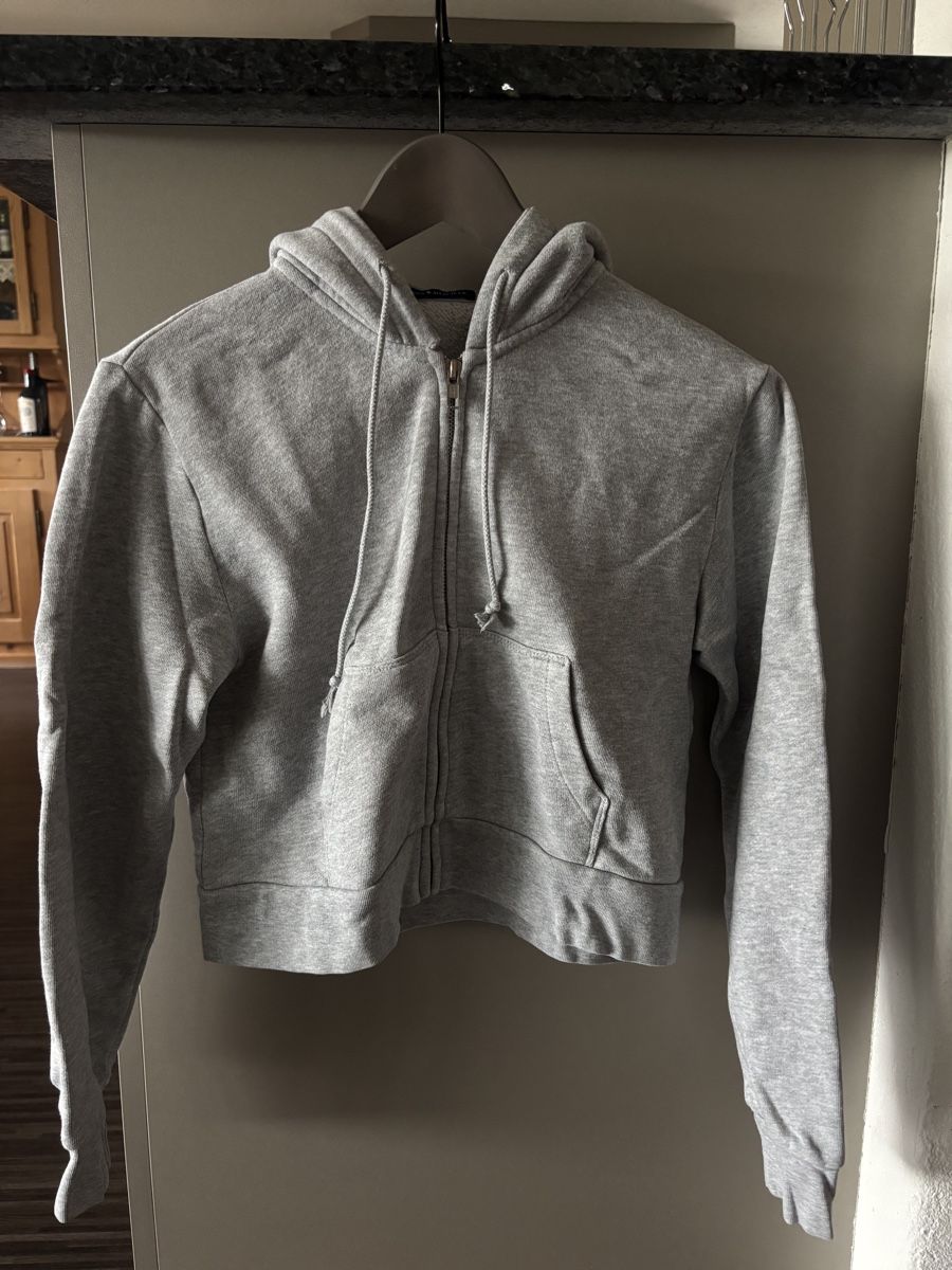 Brandy Melville Giacche & Cappotti: Graues, süsses Jäckli – Nuovo (secondo la descrizione) da Sumiswald venduto da fid_v269
