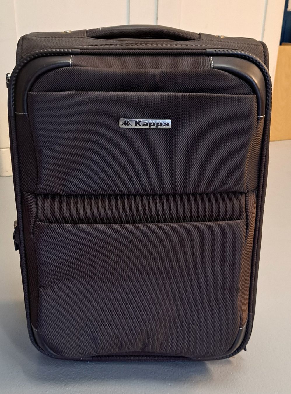 Kappa Valigie: Kleiner KAPPA Koffer / Reisekoffer / Rollkoffer – Usato da Oetwil am See venduto da Storck