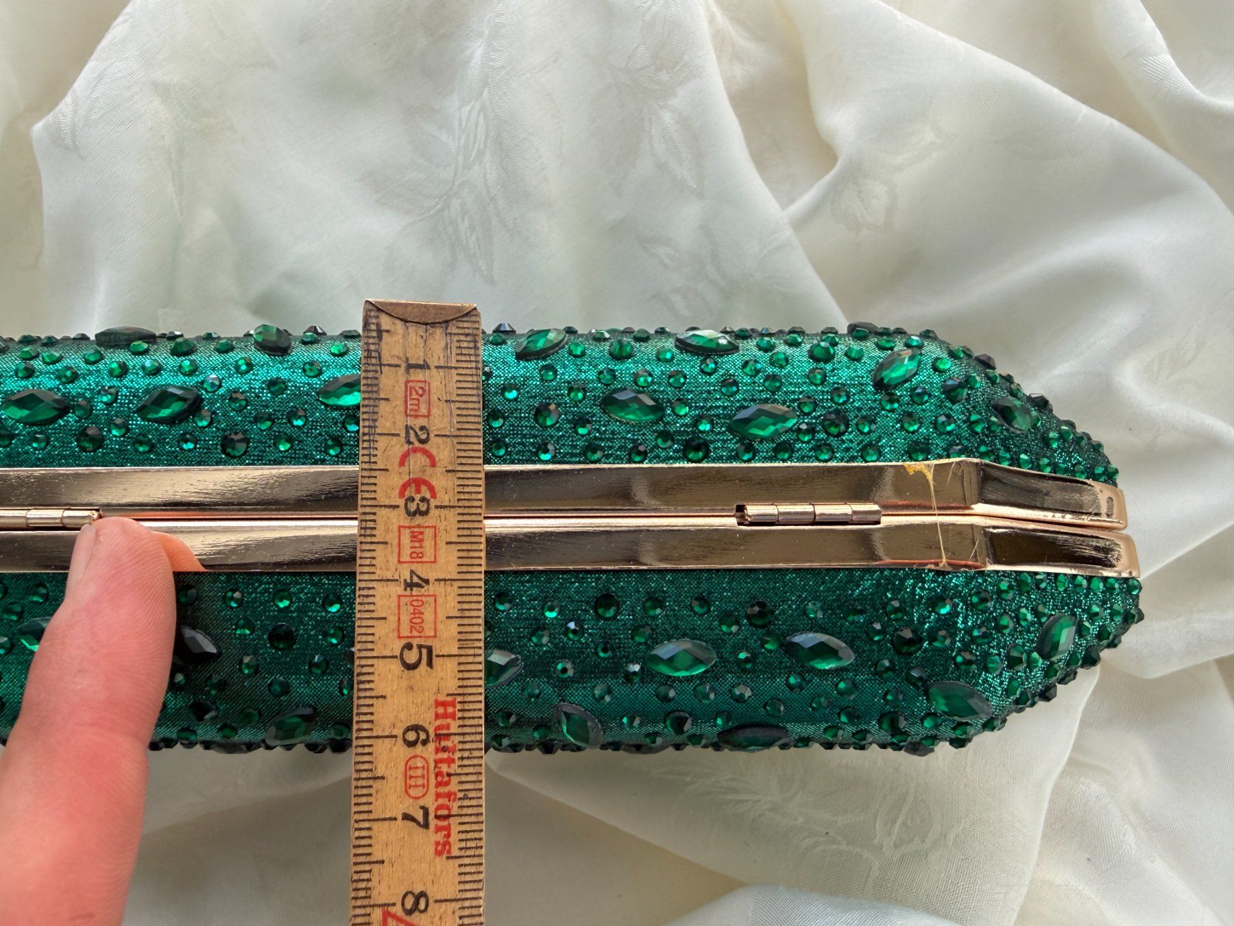 Borse da donna: Wunderschöne Abendtasche mit Kettenriemen - NEU – Nuovo e nell'imballaggio originale da Vacallo venduto da cri_229f 5