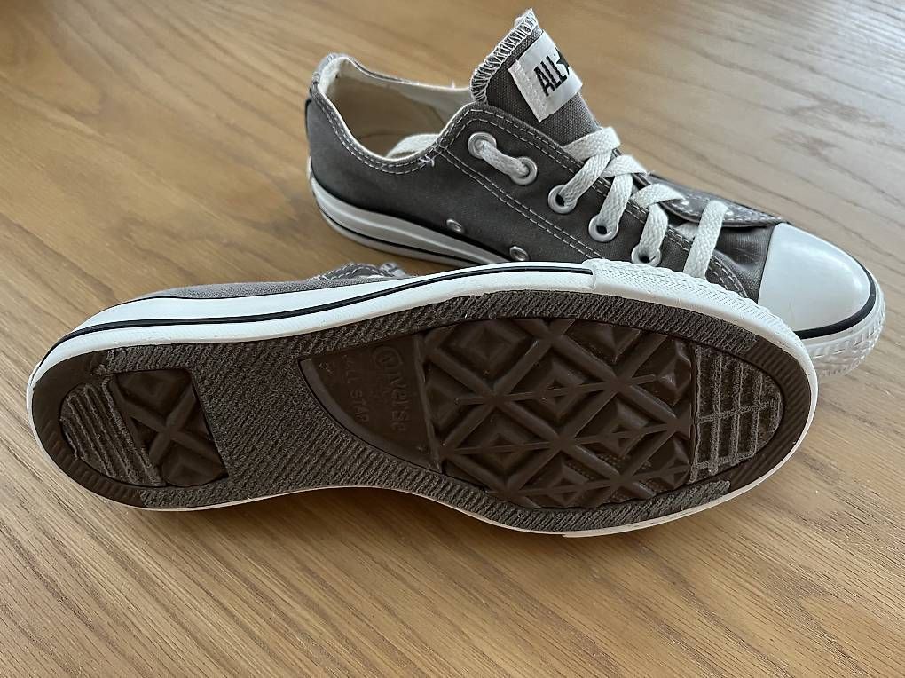 Scarpe da uomo: CONVERSE CHUCK TAYLOR ALL STAR UNISEX – Usato da Muri AG venduto da gie_89f5 1