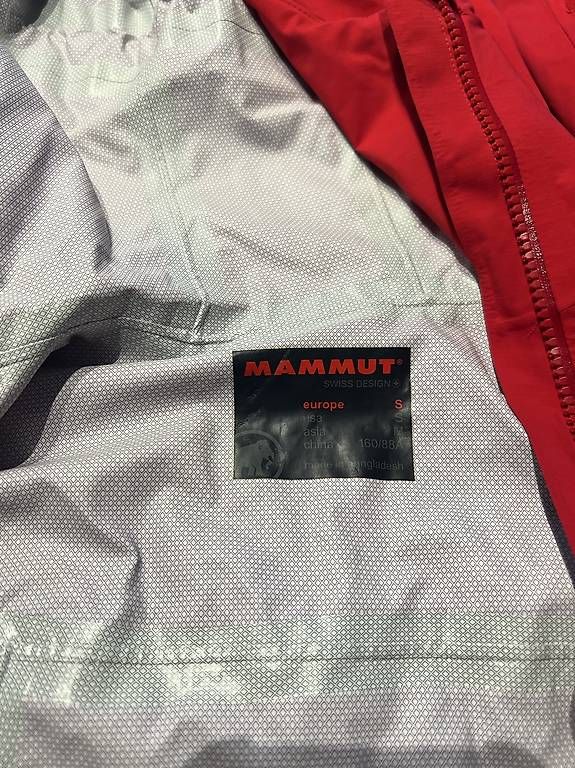Jacken: Regenjacke Mammut – Gebraucht aus Neftenbach von bebbels69 1
