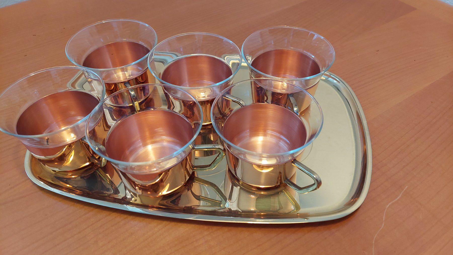 Schott Bicchieri: Schott Teegläser 60er/70er mit Metallhaltern & Tablett – Usato da Russikon venduto da um1224