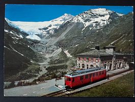 Bahnhofbuffet Alp-Grüm mit Palügletscher RHB Bahn