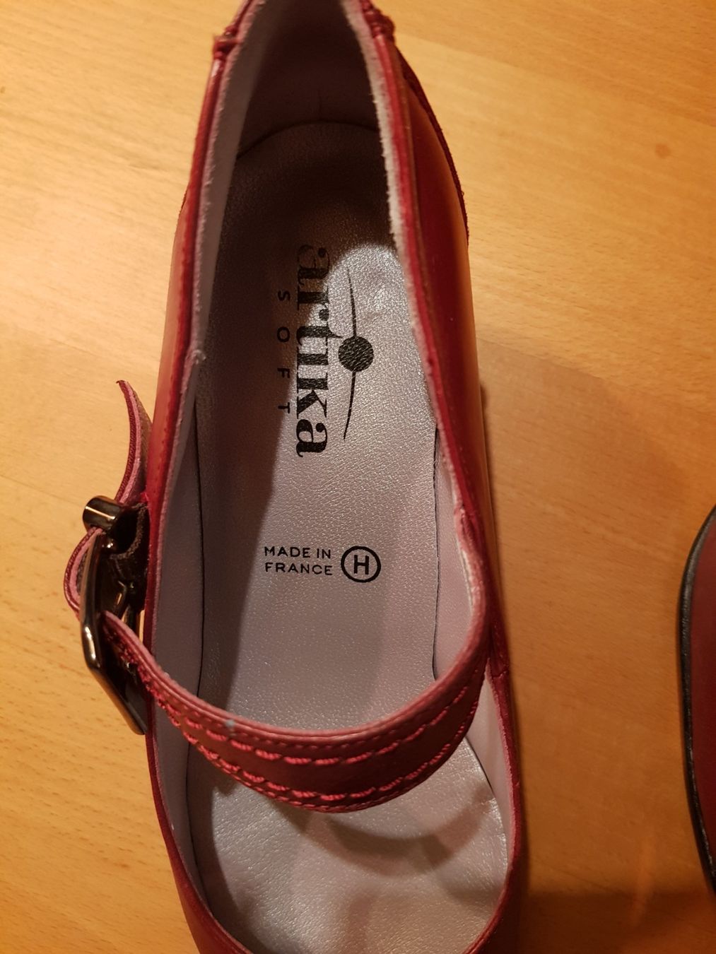 Chaussures femmes: rote Pumps Gr. 39.5, Absatz ca.6cm, Weite H – D'occasion à Menziken par FranzSteff 2