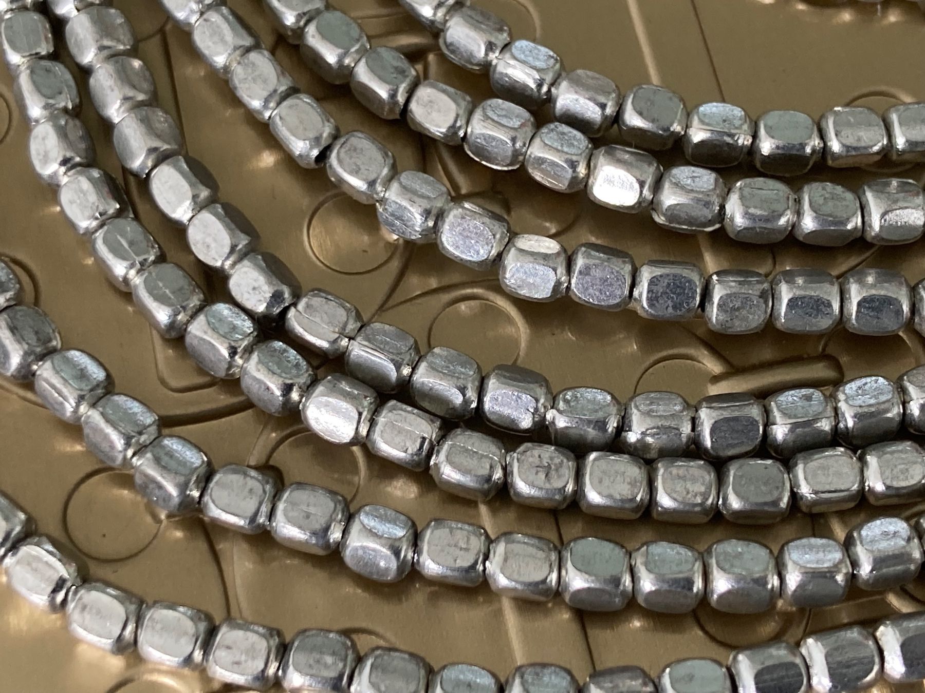Catenine: Collier vintage – Usato da Marly venduto da Antigona71 3