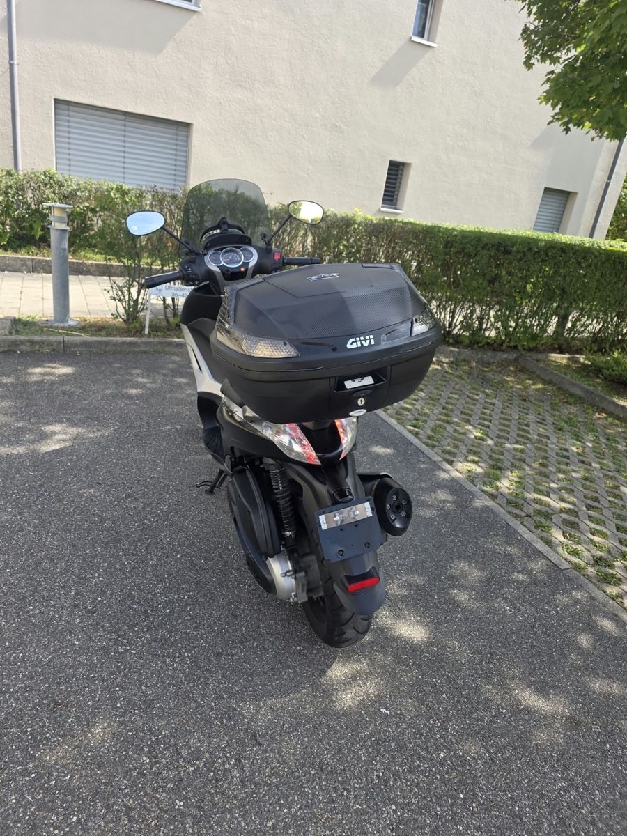Piaggio Scooter: PIAGGIO BEVERLY 350i.e. ABS – Usato da Winterthur venduto da Fabio_46 4