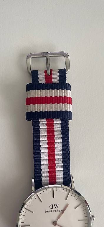 Montres: Daniel Wellington Uhr – D'occasion à Wettingen par Sinak02 2